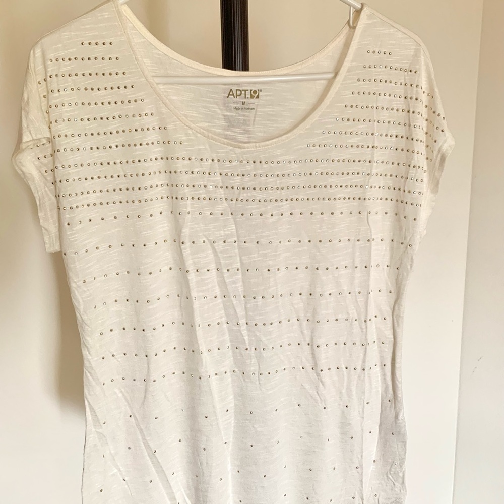 Casual top for outdoors